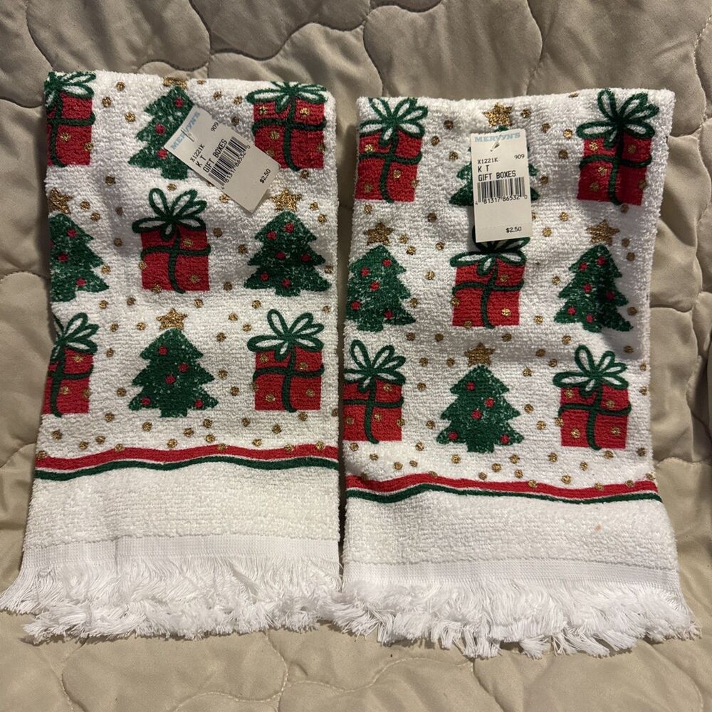 Vintage 80s Mervyns Gift Boxes Christmas Tree Kitchen Towels